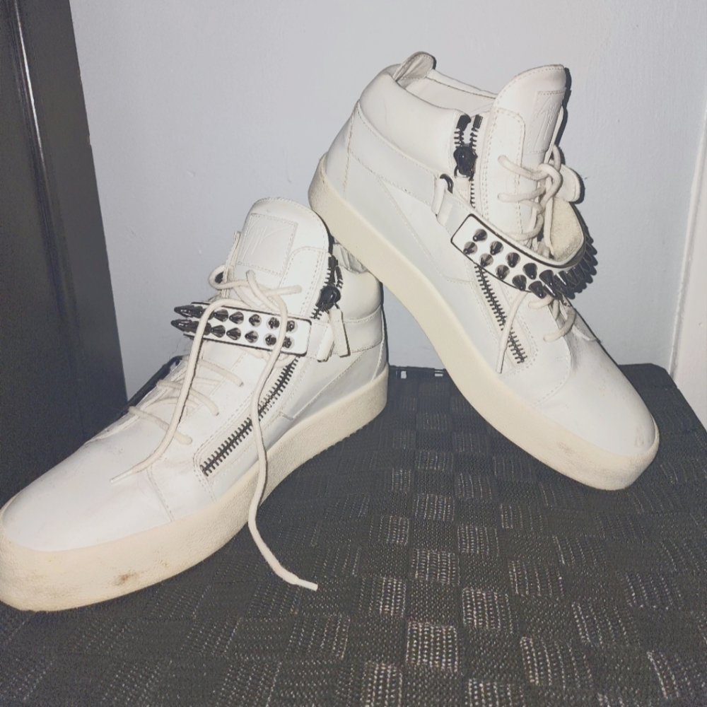 White guiseppe zanotti  sneakers. Size 46